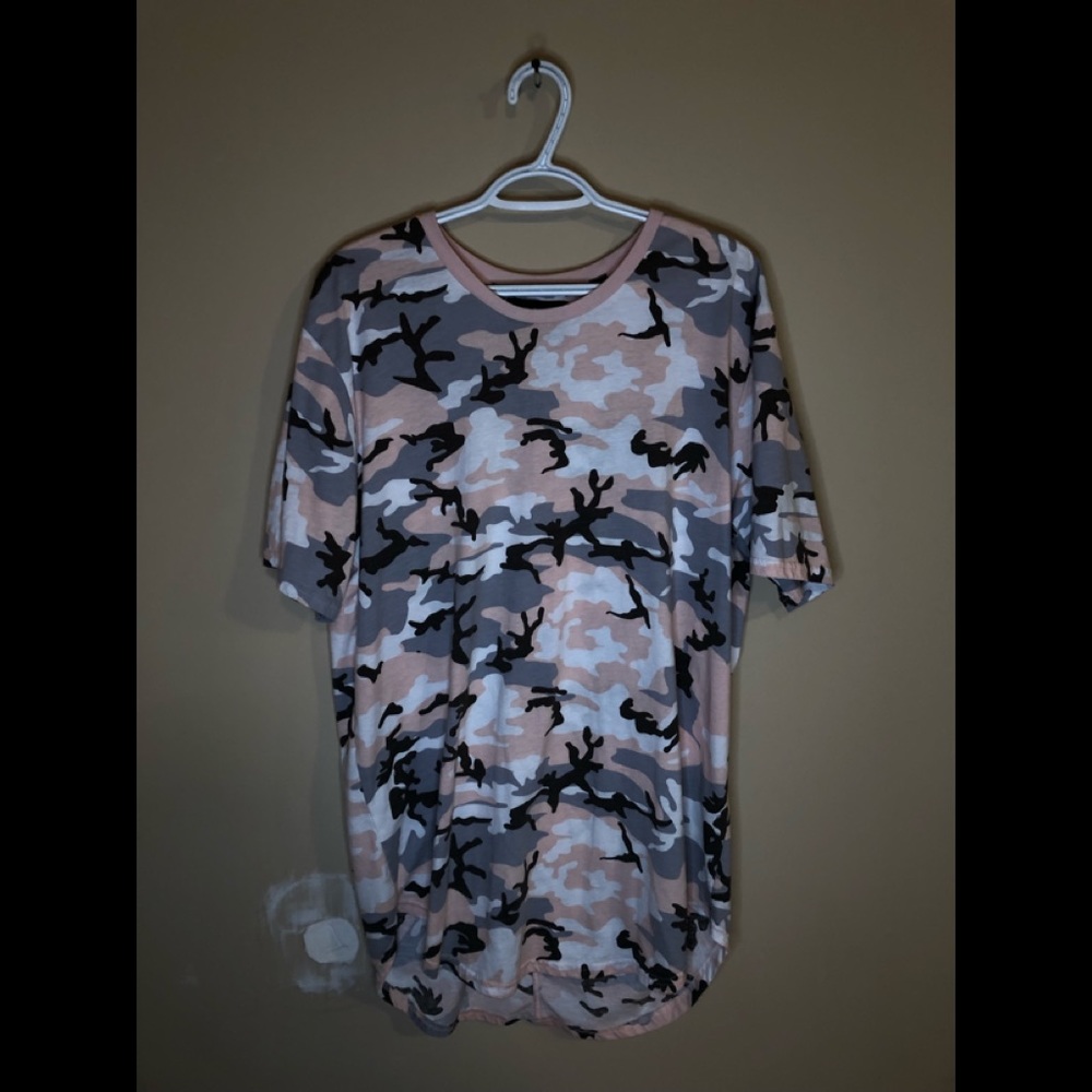 PINK/BLACK/ WHITE/GREY OVERSIZED CAMO SHIRT